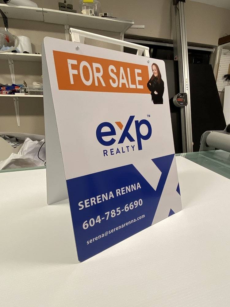 Realtor for sale signs
