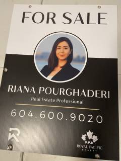 realtor for sale signs