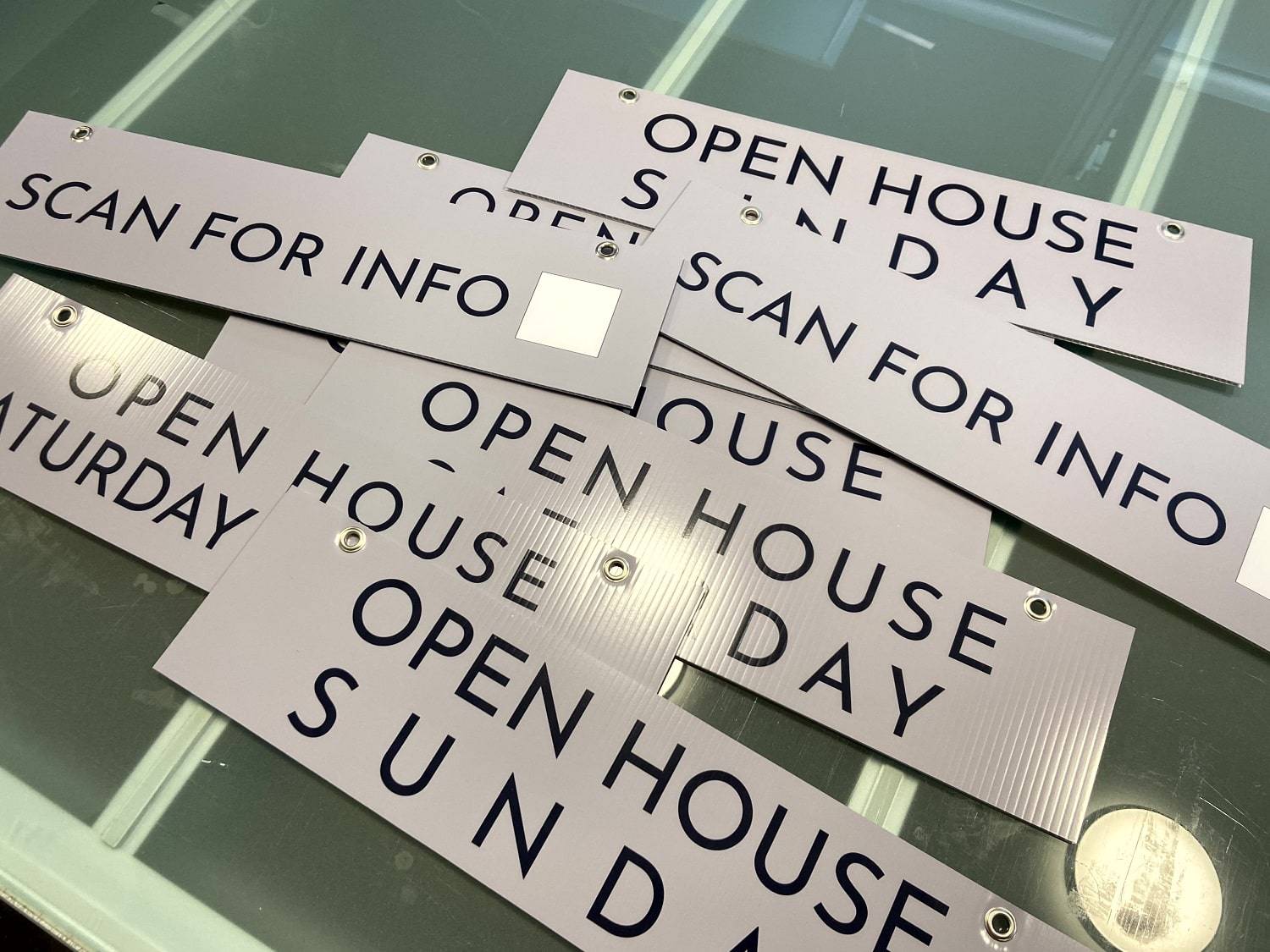 Real estate open house sign